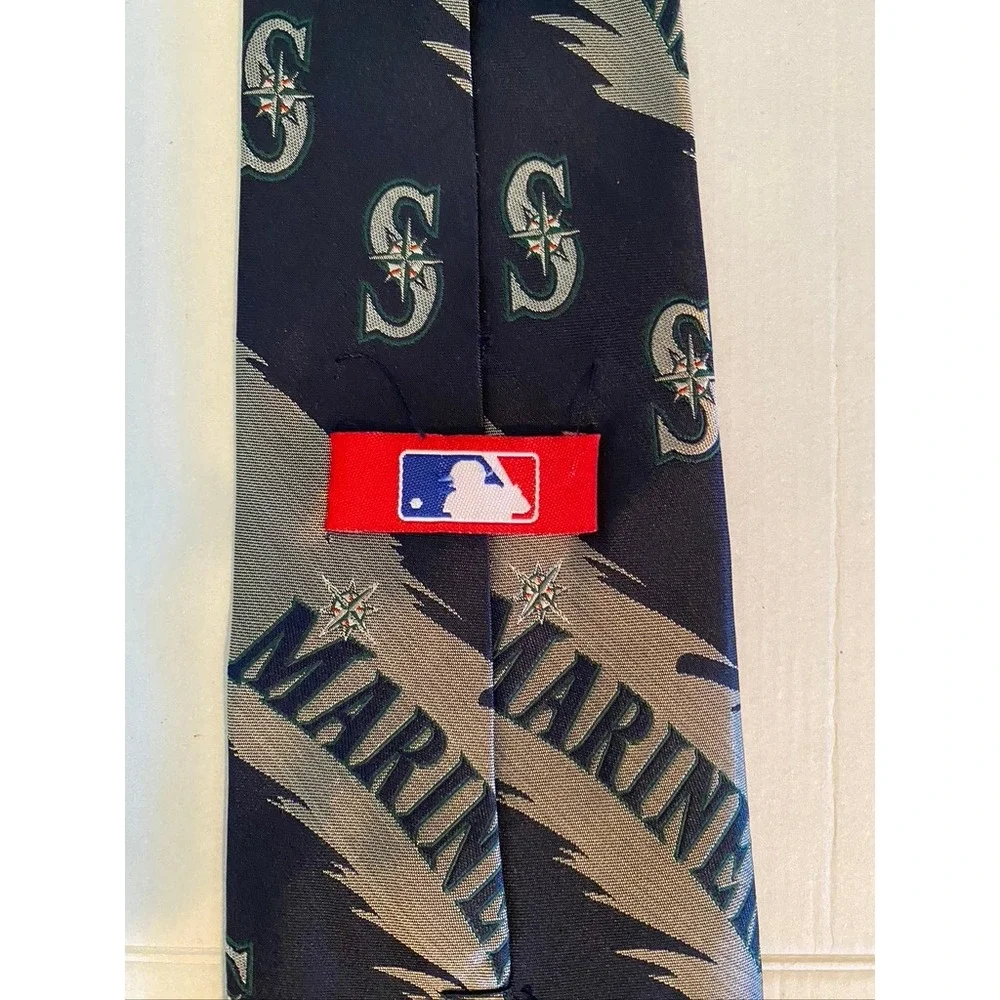 Eagles Wings Seattle Mariners MLB Silk Necktie Navy Blue Logo Print Baseball Tie